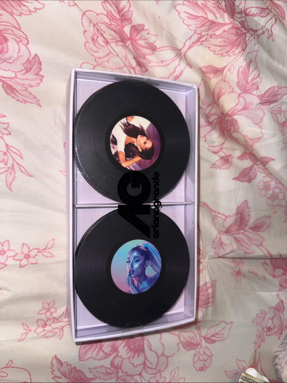 Ariana Grande fragrances coasters 6 piece